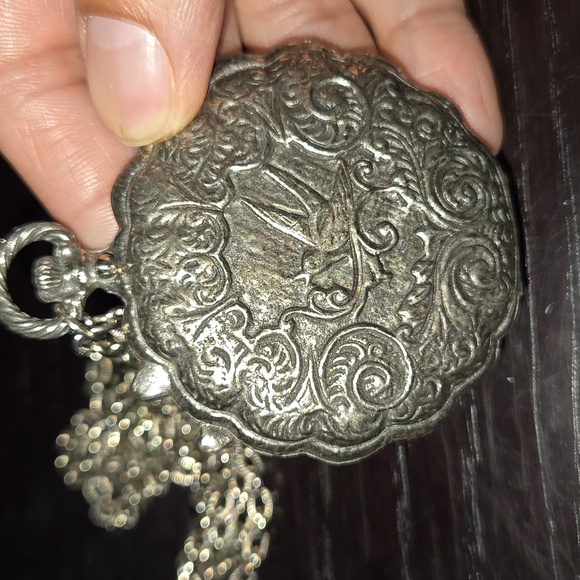 Vintage Silver Locket Necklace - Picture 2 of 3